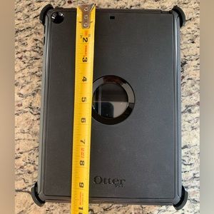 OTTERBOX iPad (5th Gen) / iPad (6th Gen) DEFENDER Rugged Protection